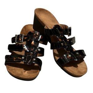 Stylish Women's Vionic Radia Tortoiseshell Sandals. Size 6